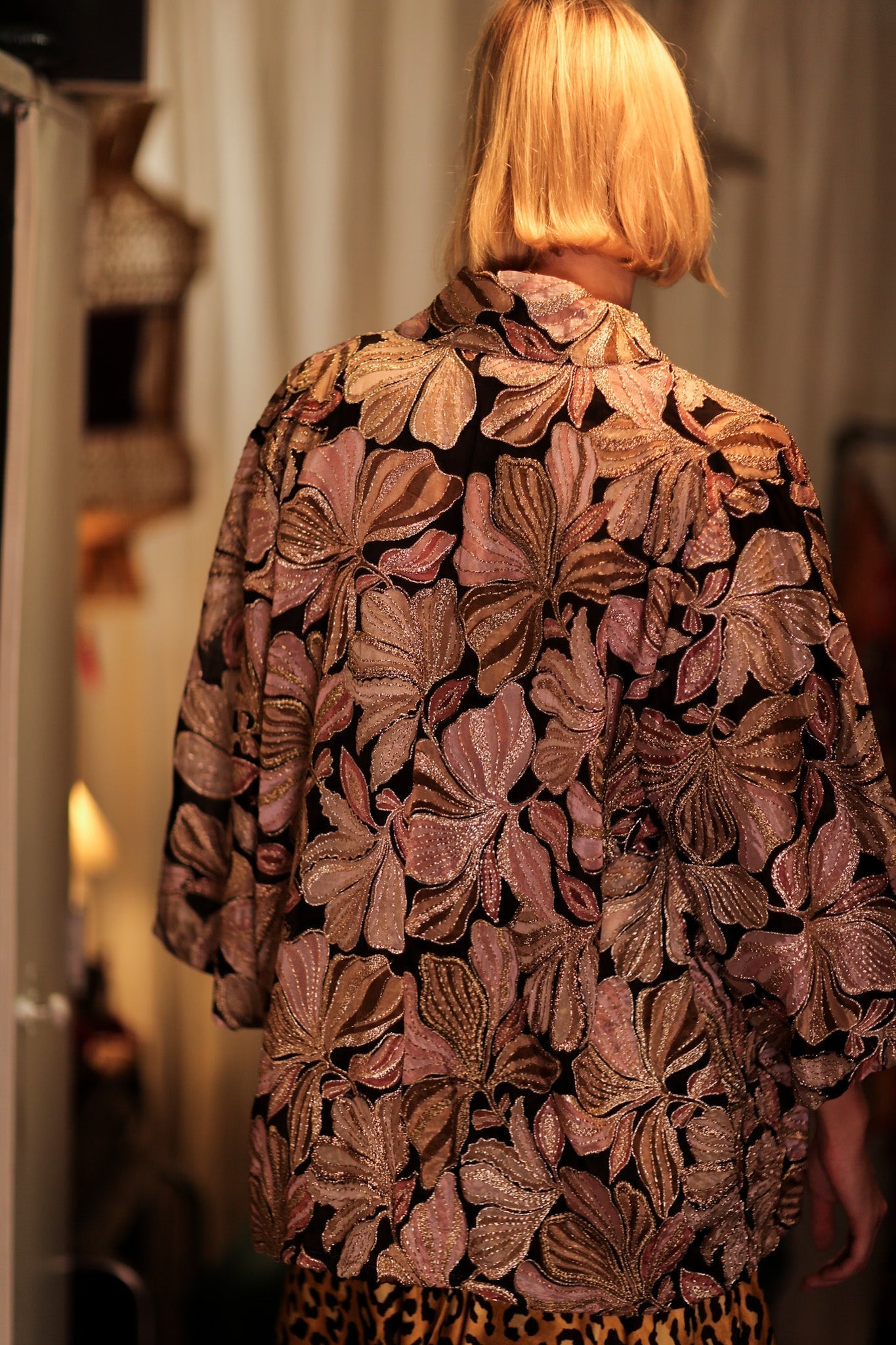 CARINE EMBROIDERED SILK KIMONO BLACK AND PINK - MOMO STUDIO BERLIN - Berlin Concept Store - sustainable & ethical fashion