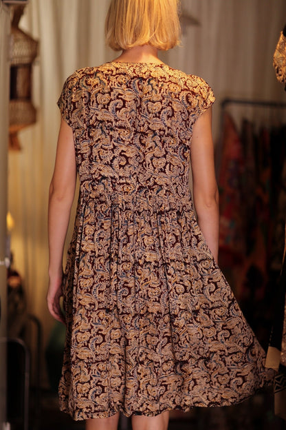 EDITH SILK DRESS CARNIVORE RED - MOMO STUDIO BERLIN - Berlin Concept Store - sustainable & ethical fashion