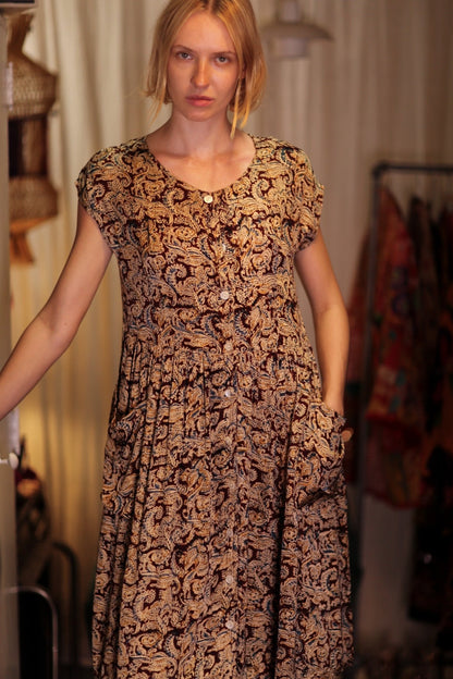 EDITH SILK DRESS CARNIVORE RED - MOMO STUDIO BERLIN - Berlin Concept Store - sustainable & ethical fashion