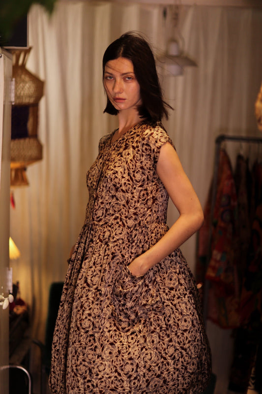 EDITH SILK DRESS GREY FLORAL - MOMO STUDIO BERLIN - Berlin Concept Store - sustainable & ethical fashion