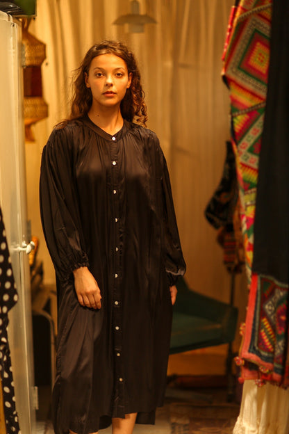ELIZABETH SILK DRESS BLACK - MOMO STUDIO BERLIN - Berlin Concept Store - sustainable & ethical fashion