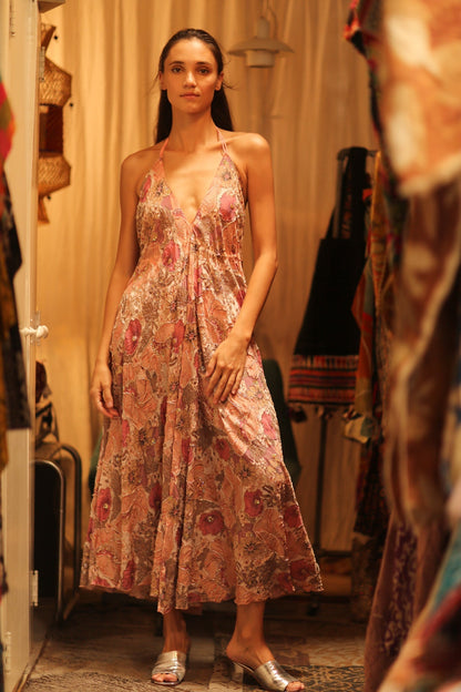 EMBROIDERED SILK DRESS HANNAH - MOMO STUDIO BERLIN - Berlin Concept Store - sustainable & ethical fashion