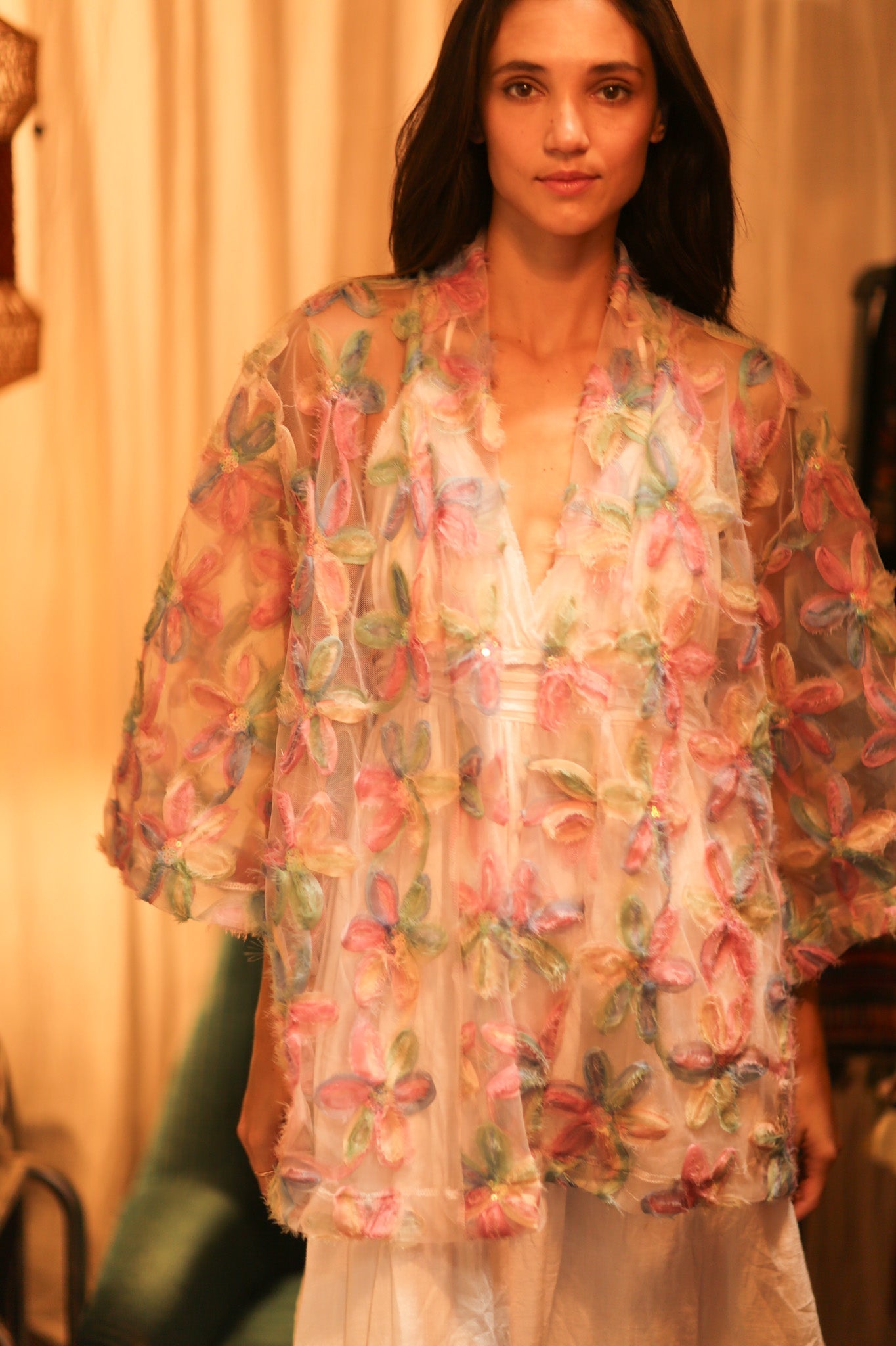 FEATHER FRILL SHORT KIMONO LORILA - MOMO STUDIO BERLIN - Berlin Concept Store - sustainable & ethical fashion