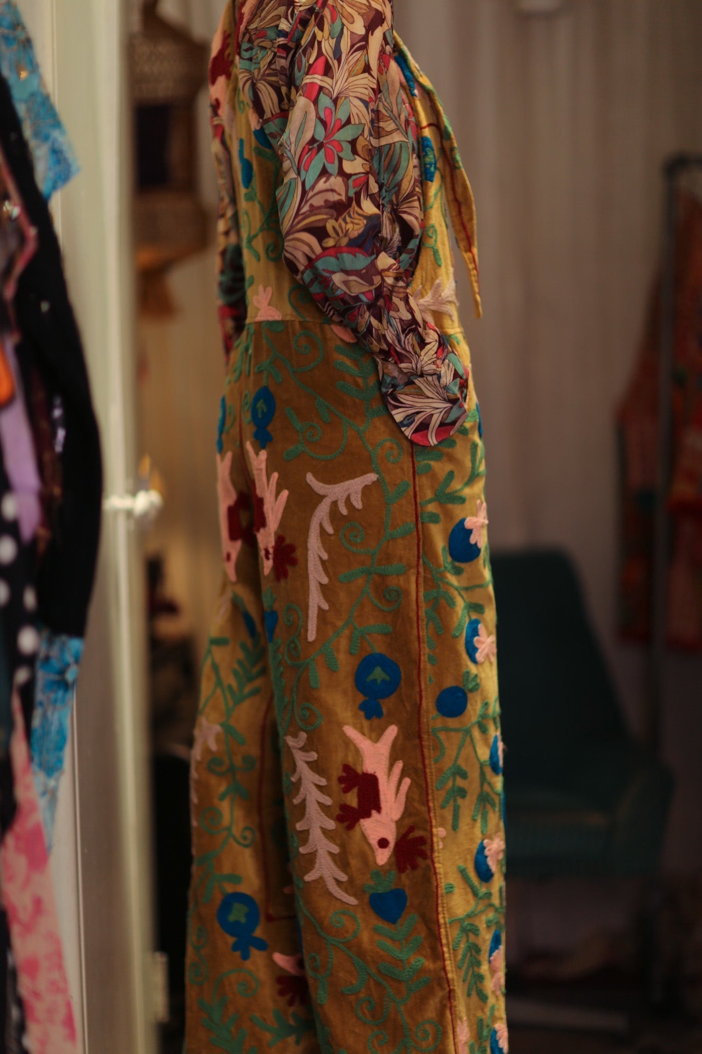 FREYA EMBROIDERED OVERALL MUSTARD - MOMO STUDIO BERLIN - Berlin Concept Store - sustainable & ethical fashion