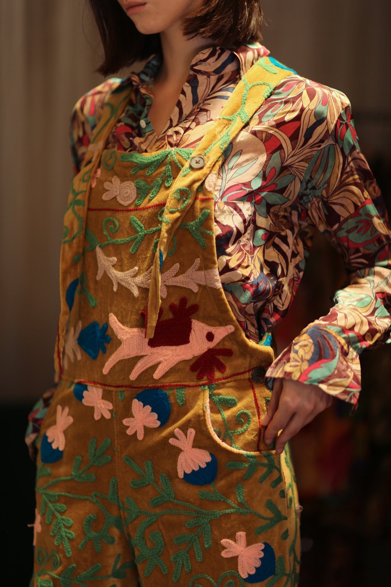 FREYA EMBROIDERED OVERALL MUSTARD - MOMO STUDIO BERLIN - Berlin Concept Store - sustainable & ethical fashion