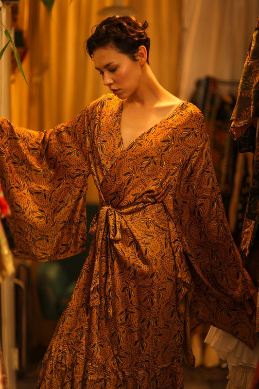HAND BLOCK PRINT SILK XXL WING KIMONO - MOMO STUDIO BERLIN - Berlin Concept Store - sustainable & ethical fashion