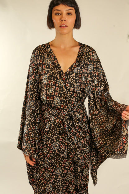 HAND BLOCK SILK XL KIMONO BINA - MOMO STUDIO BERLIN - Berlin Concept Store - sustainable & ethical fashion