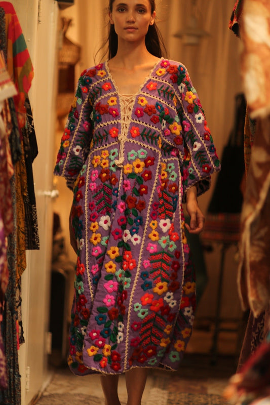 HEAVY EMBROIDERED KAFTAN ANTHARA - MOMO STUDIO BERLIN - Berlin Concept Store - sustainable & ethical fashion