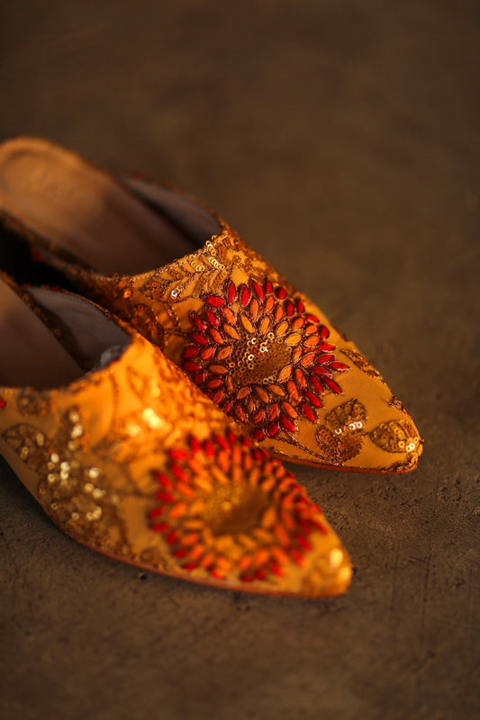 HEELED MULES SILK EMBROIDERED QUINA - MOMO STUDIO BERLIN - Berlin Concept Store - sustainable & ethical fashion