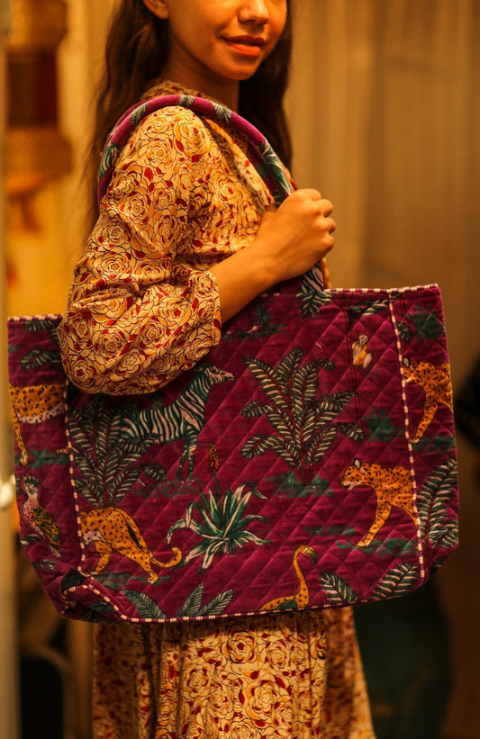 KALI VELVET BAG FUCHSIA SAFARI L - MOMO STUDIO BERLIN - Berlin Concept Store - sustainable & ethical fashion