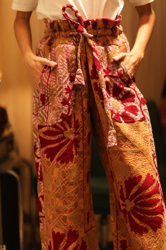 LENA KANTHA TROUSERS RED FLOWERS - MOMO STUDIO BERLIN - Berlin Concept Store - sustainable & ethical fashion