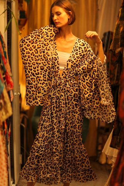 LEO PRINT XXL SILK KIMONO PINA - MOMO STUDIO BERLIN - Berlin Concept Store - sustainable & ethical fashion