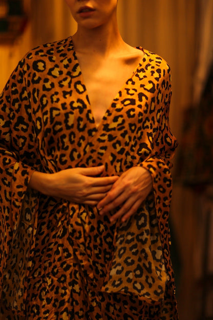 LEO PRINT XXL WING KIMONO HILA - MOMO STUDIO BERLIN - Berlin Concept Store - sustainable & ethical fashion