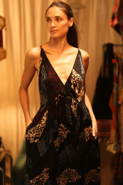 LILY SILK DRESS BLACK PAINTERS - MOMO STUDIO BERLIN - Berlin Concept Store - sustainable & ethical fashion
