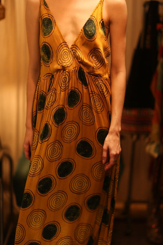 LILY SILK DRESS MUSTARD YO - YO - MOMO STUDIO BERLIN - Berlin Concept Store - sustainable & ethical fashion