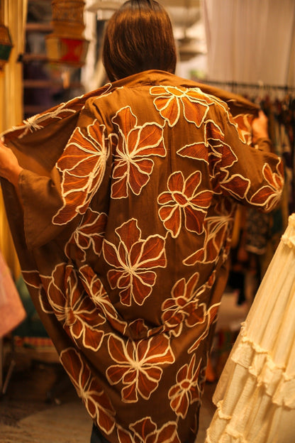 LINEN EMBROIDERED KIMONO MARIETTA - MOMO STUDIO BERLIN - Berlin Concept Store - sustainable & ethical fashion