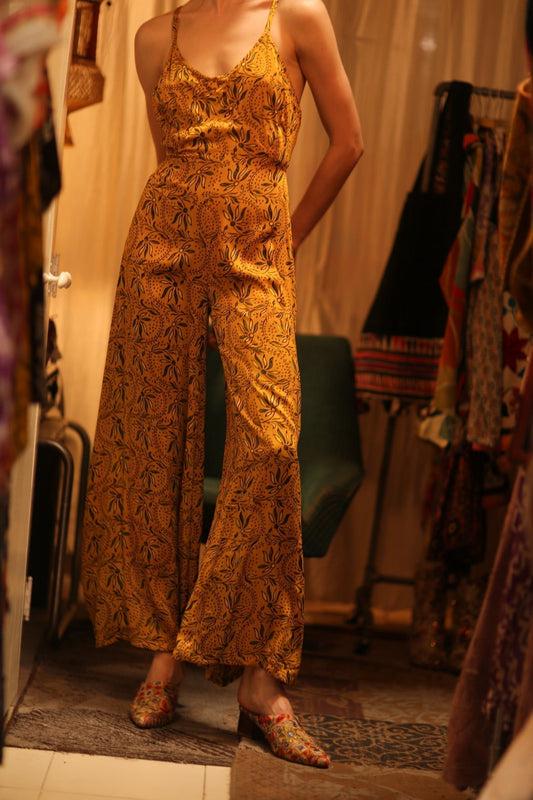 NEIS SILK PLAYSUIT YELLOW OLIVES - MOMO STUDIO BERLIN - Berlin Concept Store - sustainable & ethical fashion