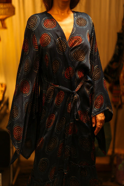 PINA SILK KIMONO BLUE CIRLE - MOMO STUDIO BERLIN - Berlin Concept Store - sustainable & ethical fashion
