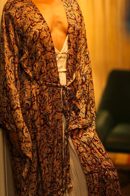 PINA SILK KIMONO CARNIVORE BURGUNDY - MOMO STUDIO BERLIN - Berlin Concept Store - sustainable & ethical fashion