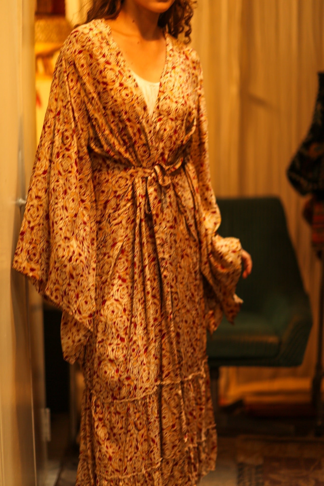 PINA SILK KIMONO FLORAL RED - MOMO STUDIO BERLIN - Berlin Concept Store - sustainable & ethical fashion