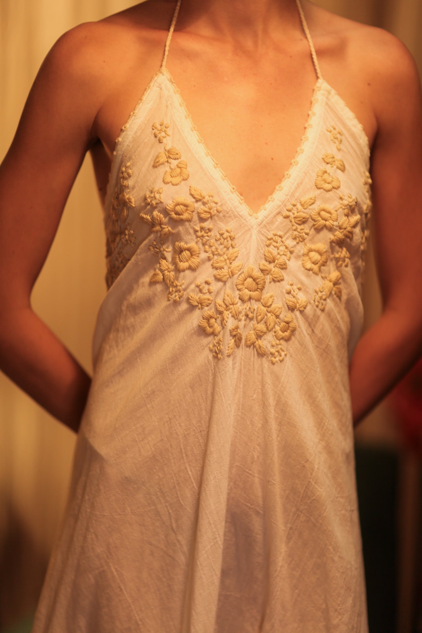 ROSE EMBROIDERED COTTON DRESS - MOMO STUDIO BERLIN - Berlin Concept Store - sustainable & ethical fashion