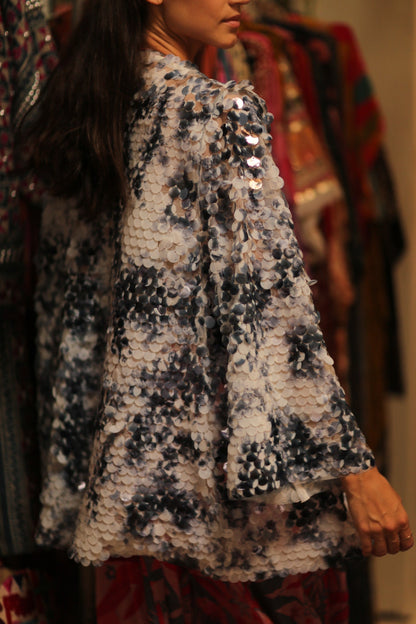 SEQUIN EMBROIDERED SHORT GLITTER KIMONO OLIVES - MOMO STUDIO BERLIN - Berlin Concept Store - sustainable & ethical fashion