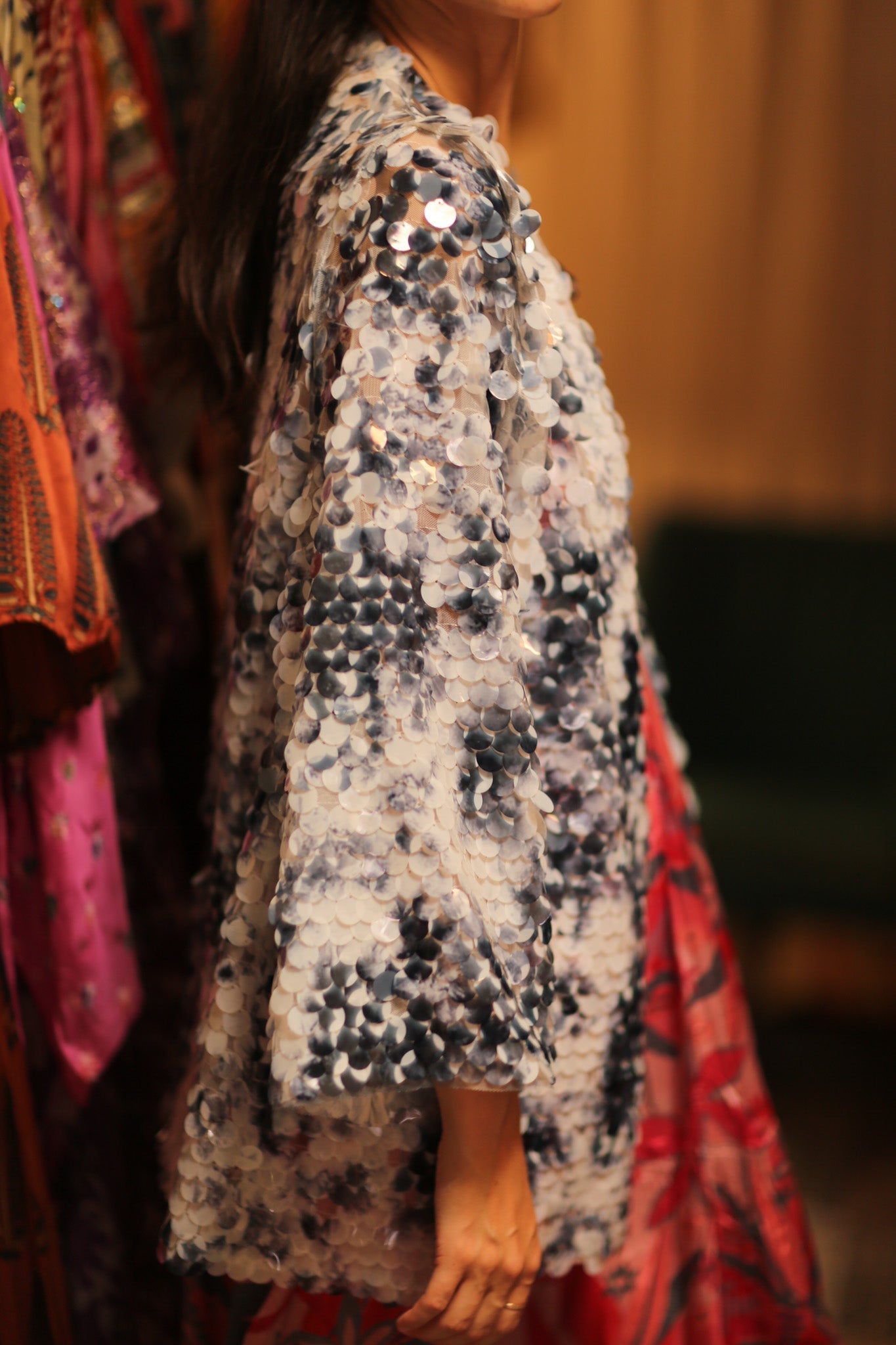 SEQUIN EMBROIDERED SHORT GLITTER KIMONO OLIVES - MOMO STUDIO BERLIN - Berlin Concept Store - sustainable & ethical fashion