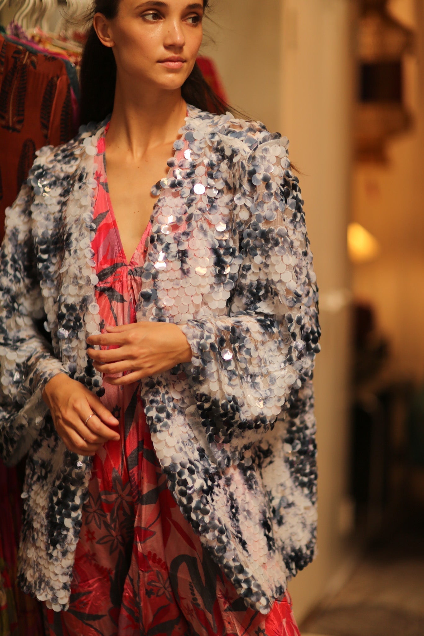 SEQUIN EMBROIDERED SHORT GLITTER KIMONO OLIVES - MOMO STUDIO BERLIN - Berlin Concept Store - sustainable & ethical fashion