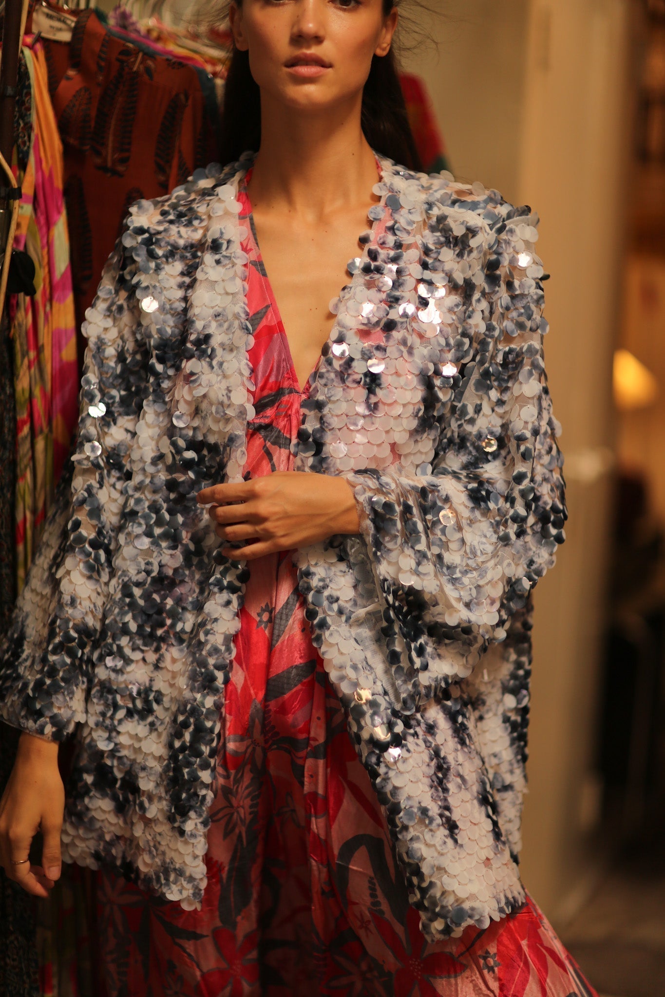 SEQUIN EMBROIDERED SHORT GLITTER KIMONO OLIVES - MOMO STUDIO BERLIN - Berlin Concept Store - sustainable & ethical fashion