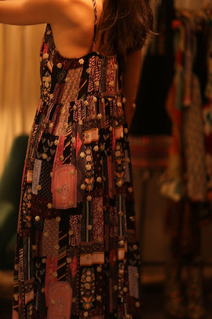 SILK DRESS LILY EMBROIDERED INDIA - MOMO STUDIO BERLIN - Berlin Concept Store - sustainable & ethical fashion