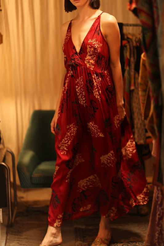 SILK DRESS LILY RED PAINTERS EDIT - MOMO STUDIO BERLIN - Berlin Concept Store - sustainable & ethical fashion