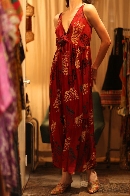 SILK DRESS LILY RED PAINTERS EDIT - MOMO STUDIO BERLIN - Berlin Concept Store - sustainable & ethical fashion