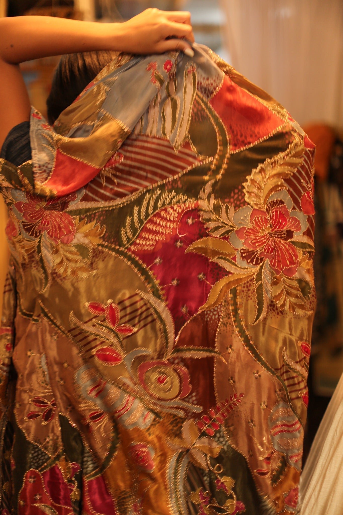 SILK EMBROIDERED KIMONO WINNI - MOMO STUDIO BERLIN - Berlin Concept Store - sustainable & ethical fashion