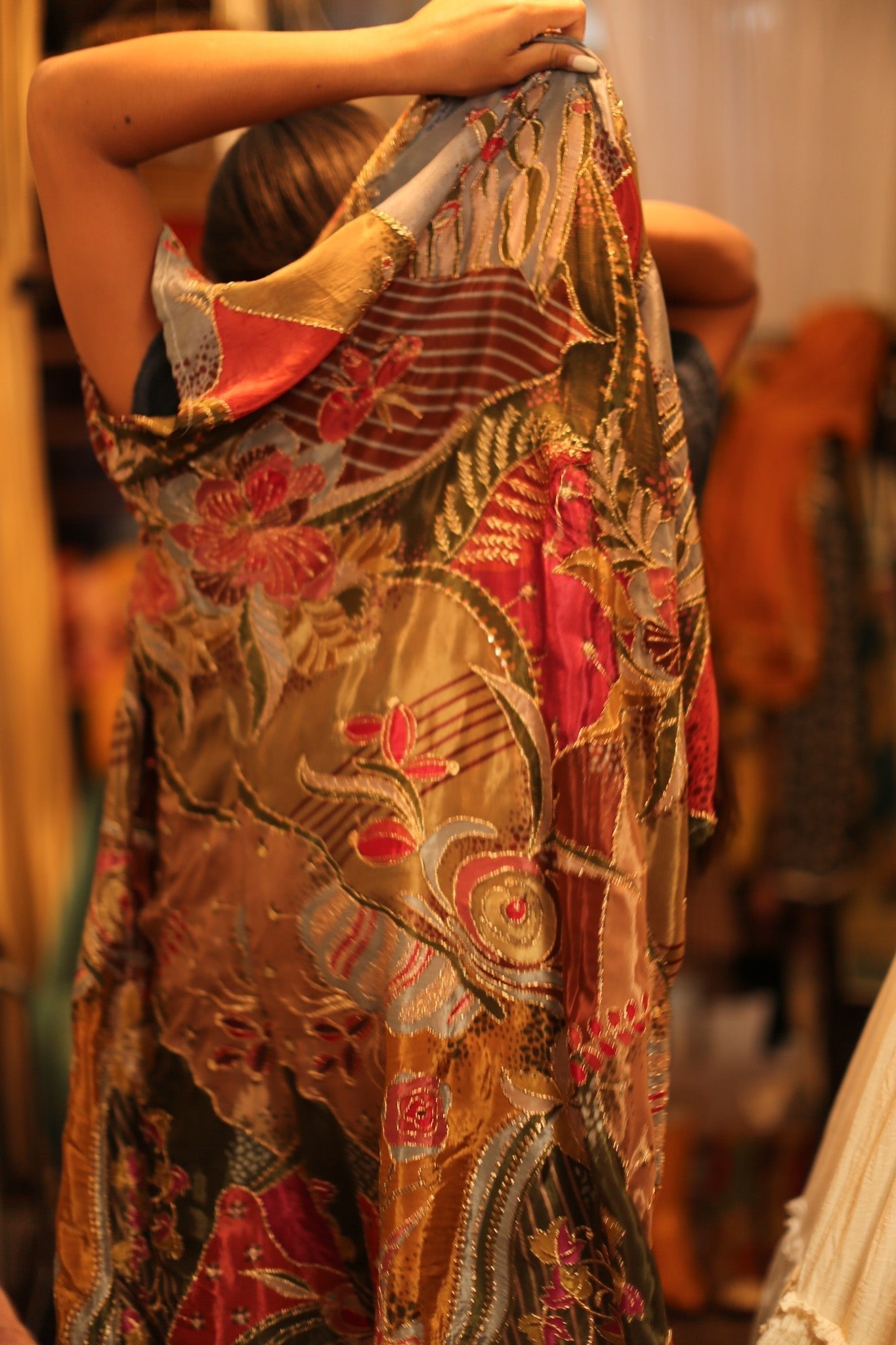 SILK EMBROIDERED KIMONO WINNI - MOMO STUDIO BERLIN - Berlin Concept Store - sustainable & ethical fashion