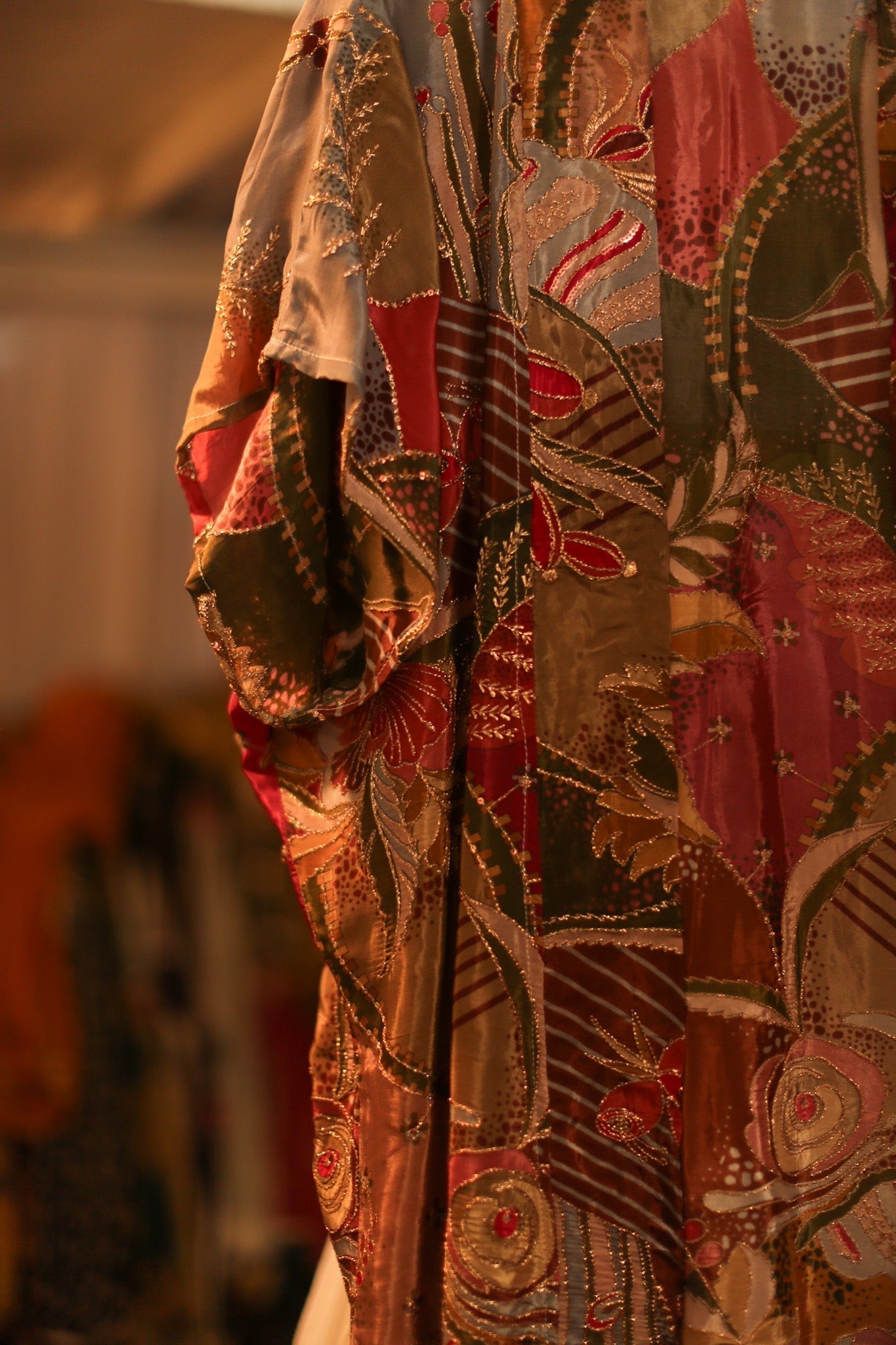 SILK EMBROIDERED KIMONO WINNI - MOMO STUDIO BERLIN - Berlin Concept Store - sustainable & ethical fashion