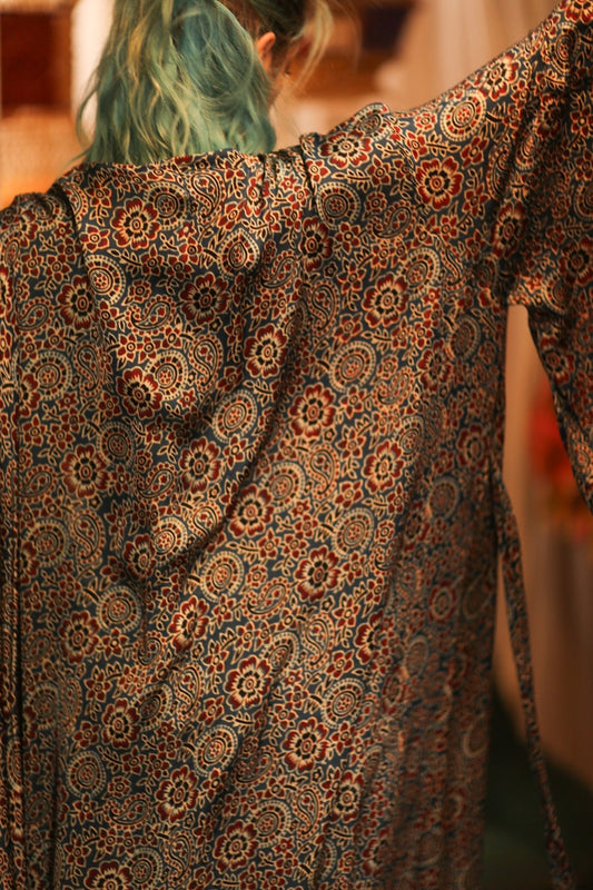SILK HAND BLOCK PRINT KIMONO PINA BLUE LAGOOON - MOMO STUDIO BERLIN - Berlin Concept Store - sustainable & ethical fashion