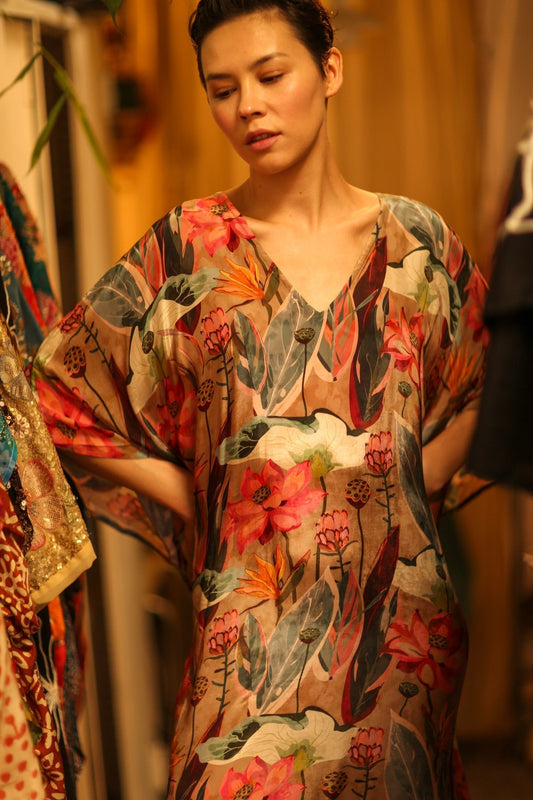 SILK KAFTAN NAMUD - MOMO STUDIO BERLIN - Berlin Concept Store - sustainable & ethical fashion