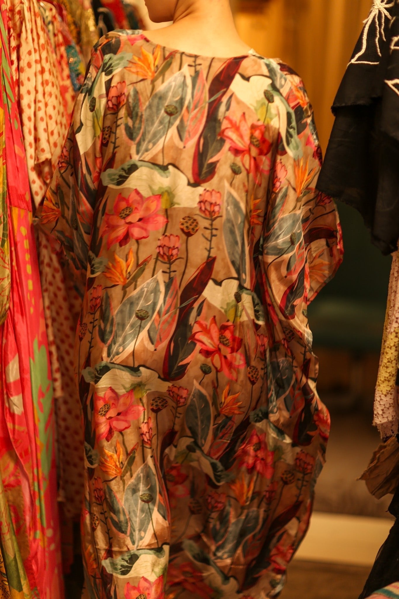 SILK KAFTAN NAMUD - MOMO STUDIO BERLIN - Berlin Concept Store - sustainable & ethical fashion