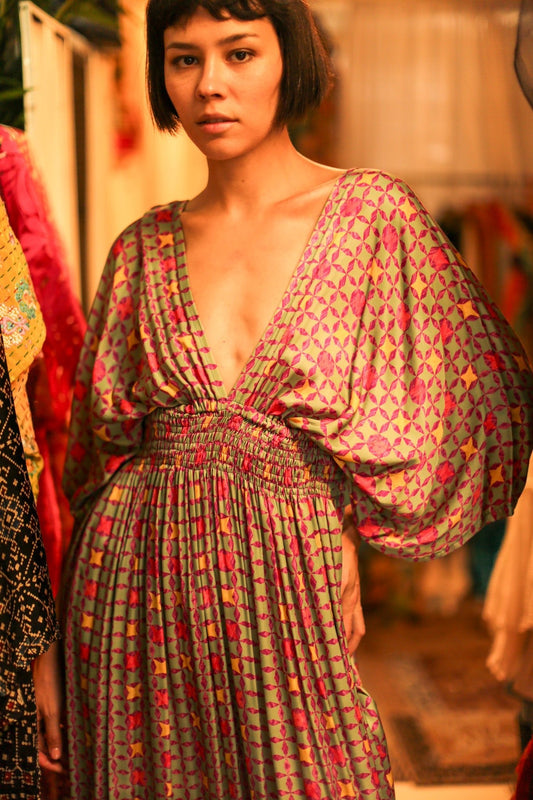 SILK V NECK DRESS PINA - MOMO STUDIO BERLIN - Berlin Concept Store - sustainable & ethical fashion