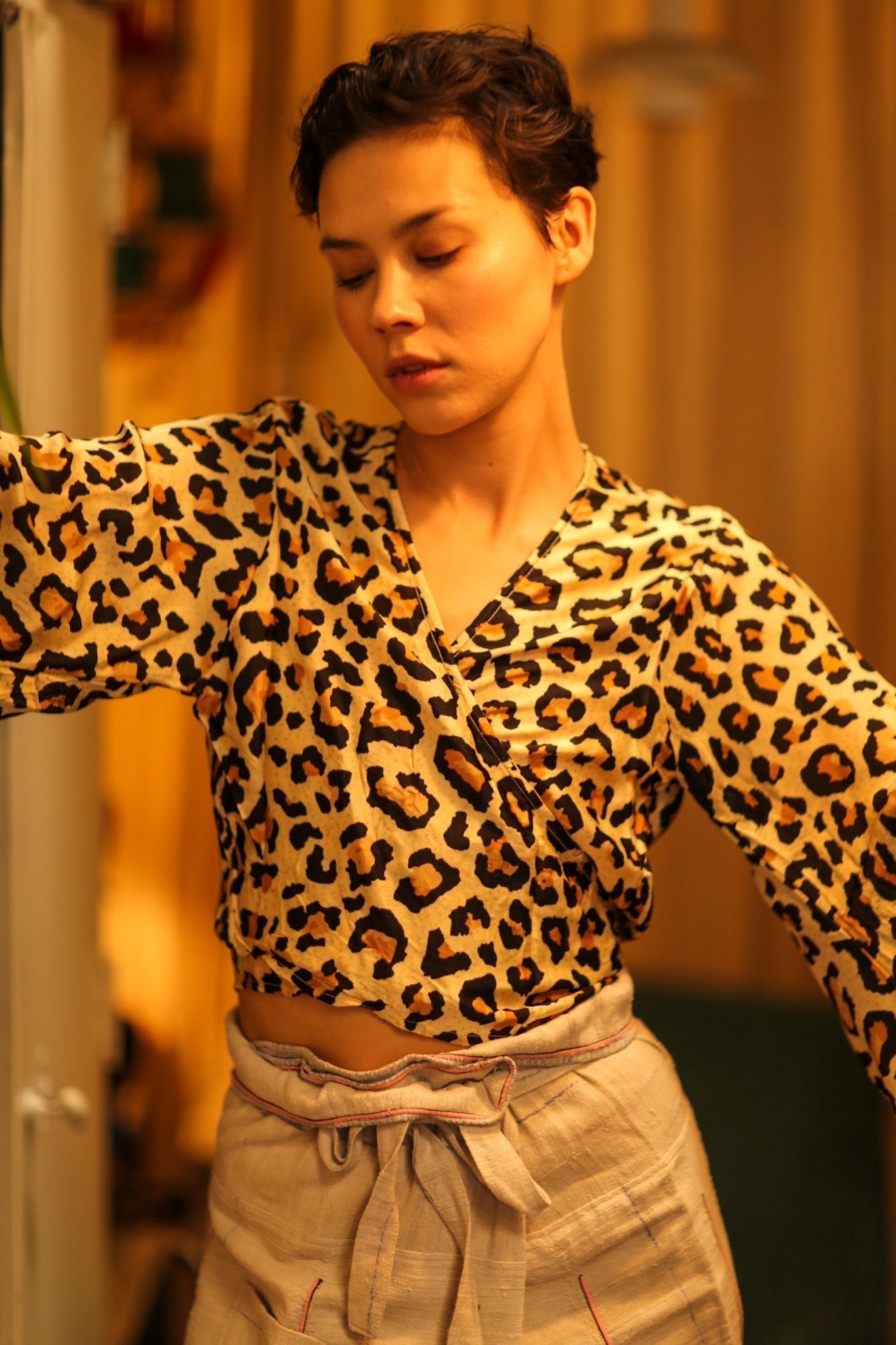 SILK WRAP TOP AURELIA LIGHT LEOPARD - MOMO STUDIO BERLIN - Berlin Concept Store - sustainable & ethical fashion