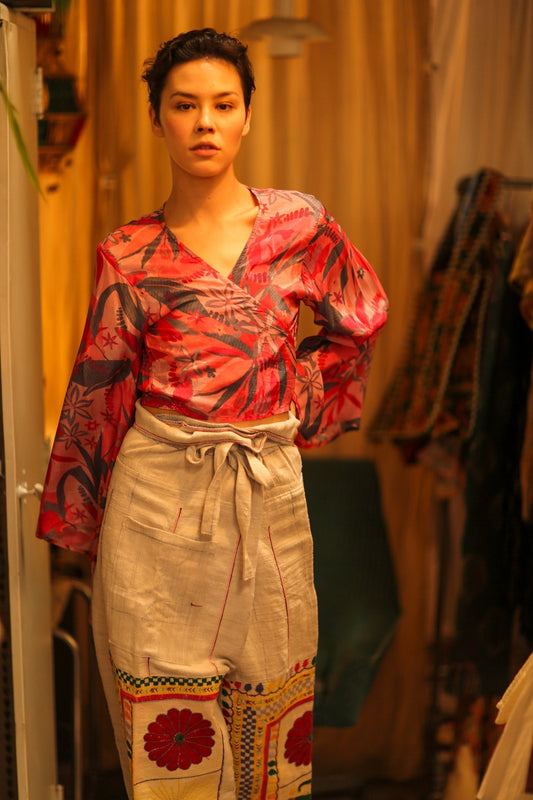 SILK WRAP TOP AURELIA PINK JUNGLE - MOMO STUDIO BERLIN - Berlin Concept Store - sustainable & ethical fashion