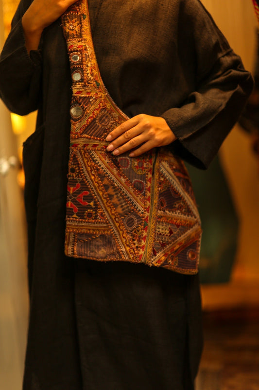 TAHNEE EMBROIDERED BAG - MOMO STUDIO BERLIN - Berlin Concept Store - sustainable & ethical fashion
