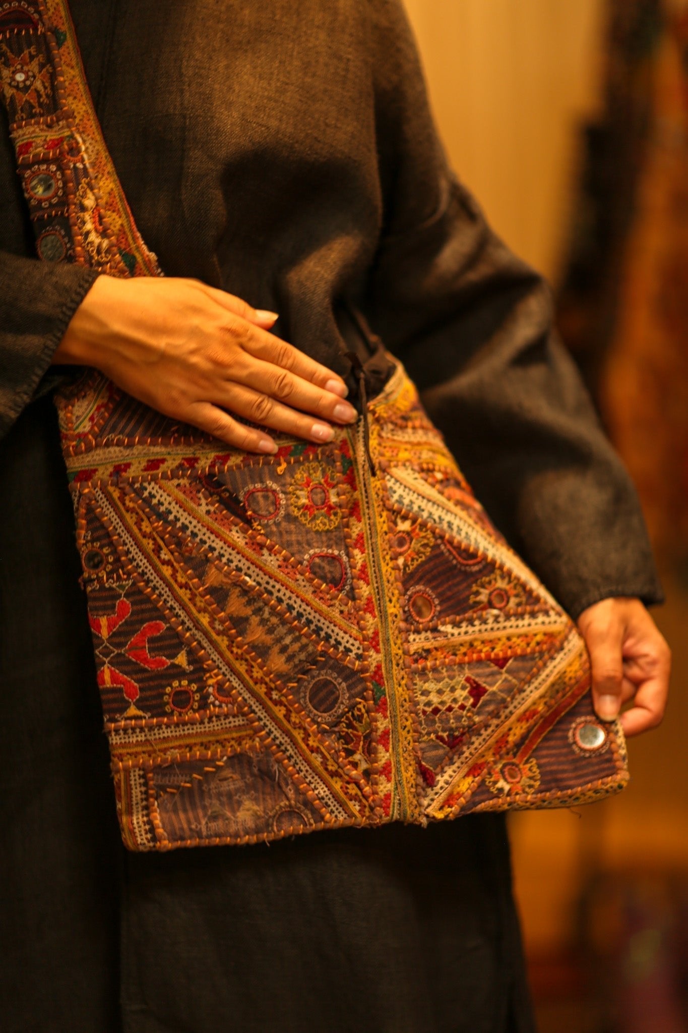 TAHNEE EMBROIDERED BAG - MOMO STUDIO BERLIN - Berlin Concept Store - sustainable & ethical fashion