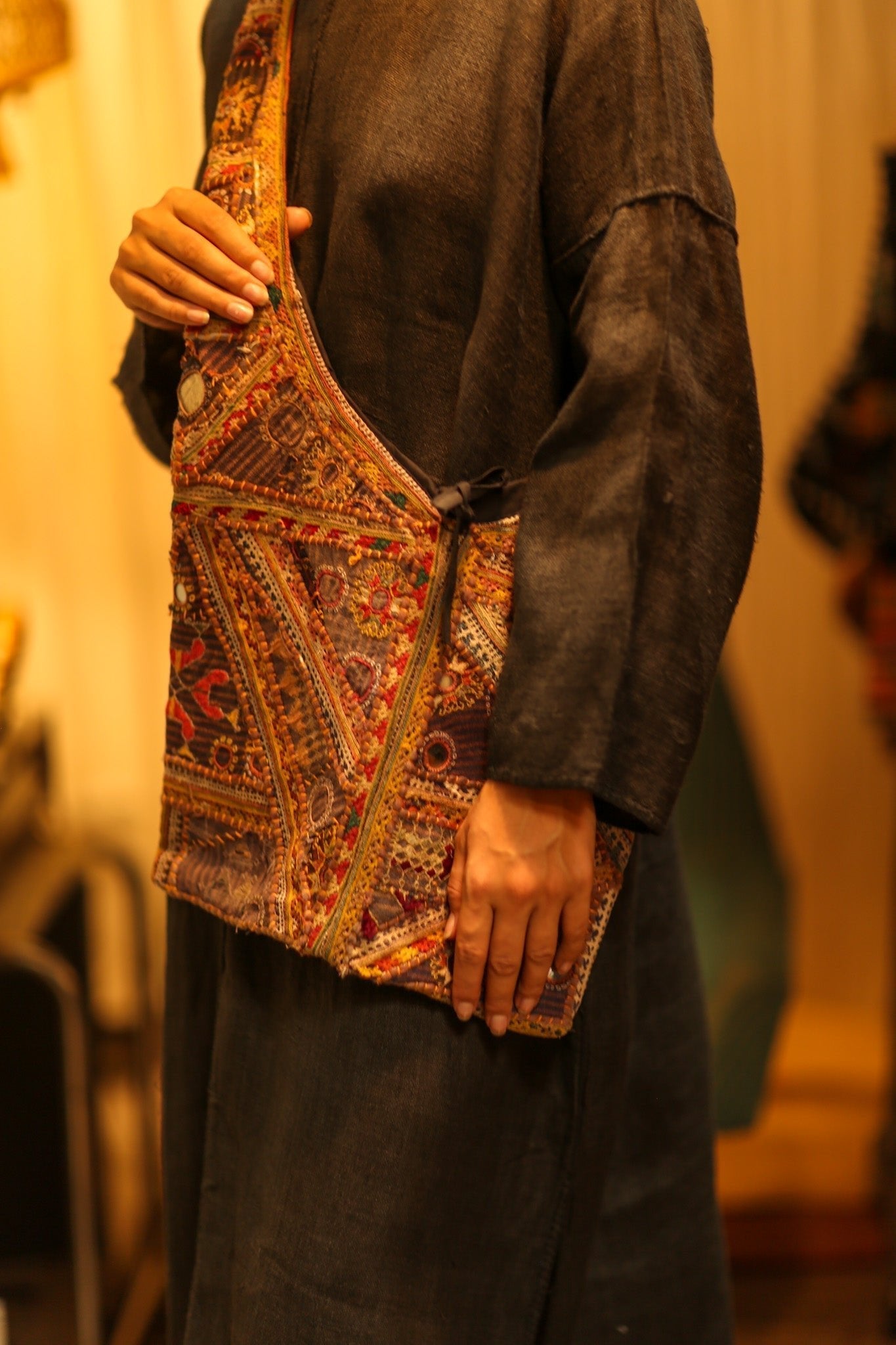 TAHNEE EMBROIDERED BAG - MOMO STUDIO BERLIN - Berlin Concept Store - sustainable & ethical fashion