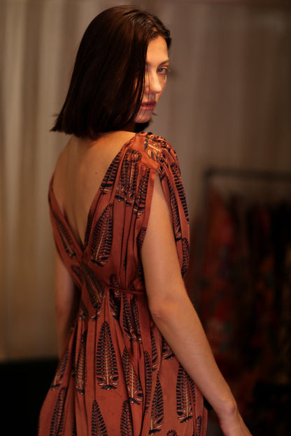 VICTORIA SILK DRESS BROWN FEATHER - MOMO STUDIO BERLIN - Berlin Concept Store - sustainable & ethical fashion