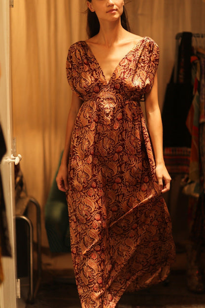 VICTORIA SILK DRESS PAISLEY BROWN - MOMO STUDIO BERLIN - Berlin Concept Store - sustainable & ethical fashion