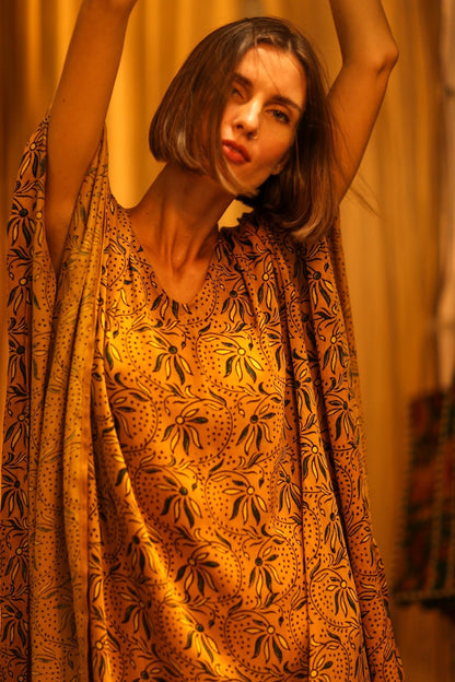 YAYA SILK KAFTAN BANA YELLOW - MOMO STUDIO BERLIN - Berlin Concept Store - sustainable & ethical fashion