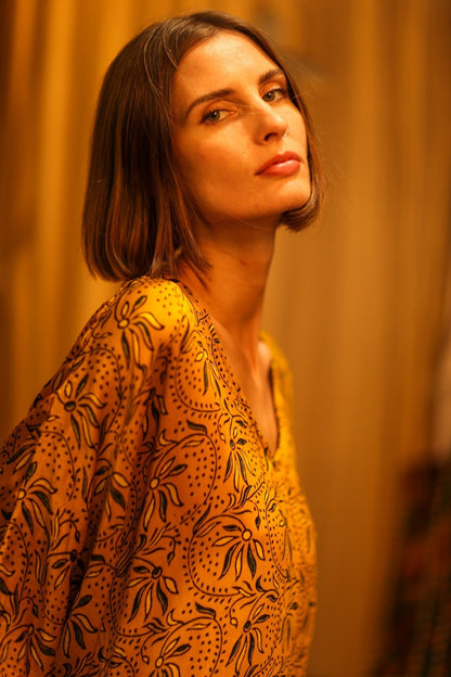 YAYA SILK KAFTAN BANA YELLOW - MOMO STUDIO BERLIN - Berlin Concept Store - sustainable & ethical fashion