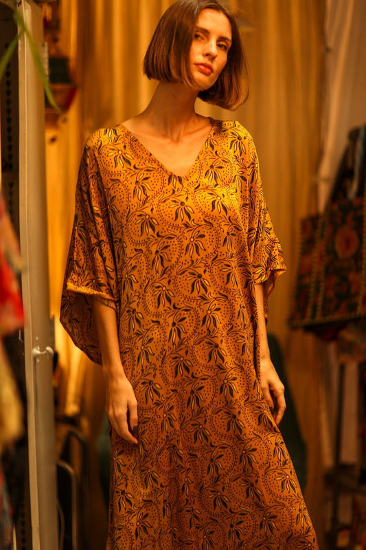 YAYA SILK KAFTAN BANA YELLOW - MOMO STUDIO BERLIN - Berlin Concept Store - sustainable & ethical fashion