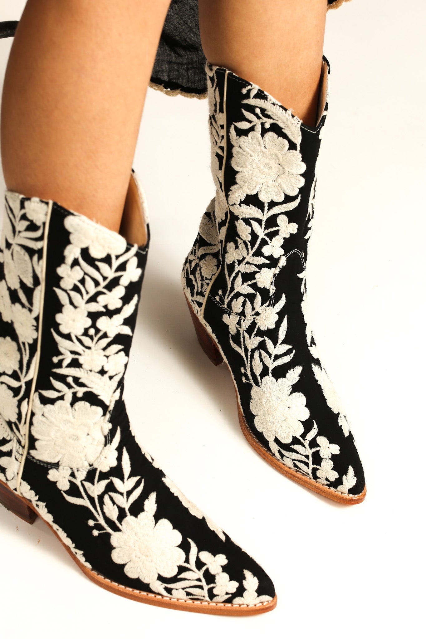 BLACK CREME FLOWER EMBROIDERED WESTERN BOOTS SHIRON - sustainably made MOMO NEW YORK sustainable clothing, boots slow fashion